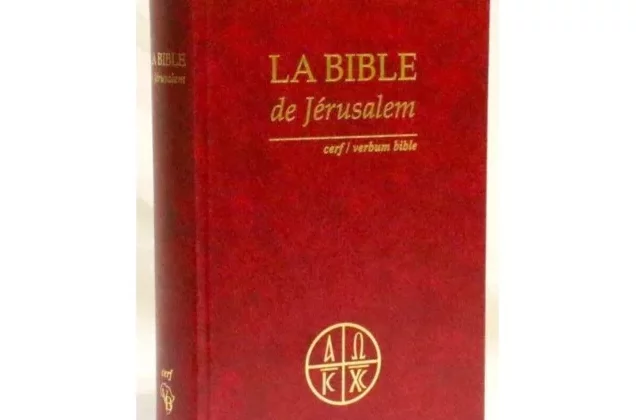 Klouékanmey : une maison entièrement ravagée par un incendie, seulement une bible récupérée