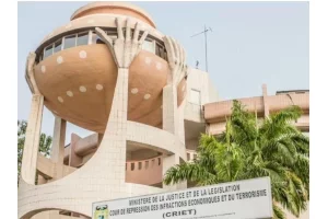 Bénin : le DG du Fagace et son ex-directeur des risques devant la Criet pour une affaire de harcèlement par voie électronique