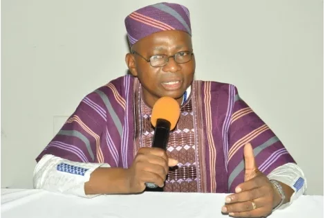 67e anniversaire d'indépendance de la Guinée : L'émouvant hommage du Dr Brice HONDI aux artisans guinéens