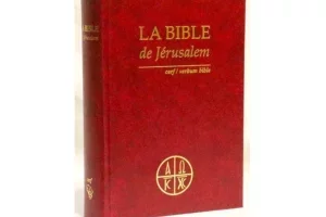 Klouékanmey : une maison entièrement ravagée par un incendie, seulement une bible récupérée