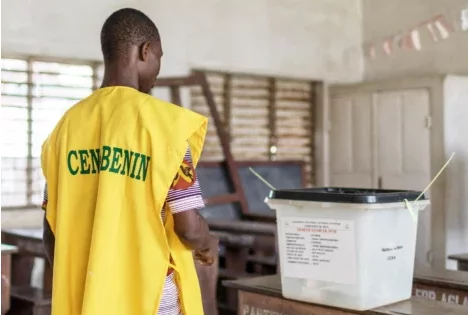 Coup d'État avorté au Bénin : les clarifications du gouvernement sur la question du report des élections