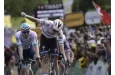 Tour de France 2025 : Tim Merlier remporte la 3è étape, marquée par des chutes, au sprint