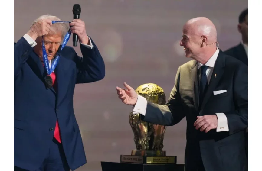Coupe du monde 2026 : Donald Trump, premier lauréat du « Prix de la paix » de la Fifa