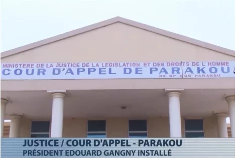 Bénin : des détenus recherchés après leur évasion au tribunal de Parakou, l'un d'entre eux rattrapé