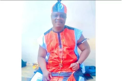 Cérémonies Houniyitor à Allada : Dah Syõnon Mintowou sacrifie à la tradition