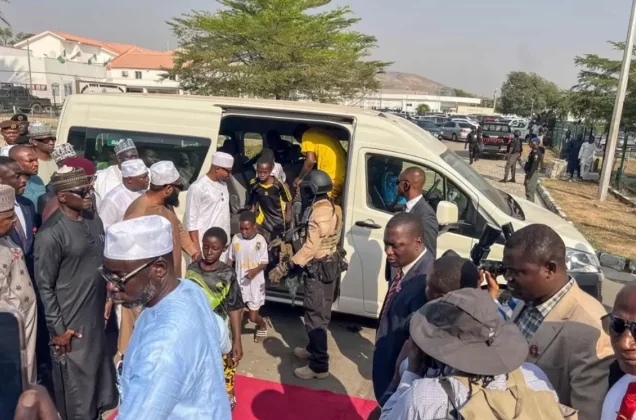 Nigeria : les élèves enlevés dans une école catholique retrouvés sains et saufs