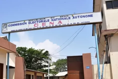 Élections 2026 : la CENA organise une formation en ligne pour les observateurs nationaux et internationaux 