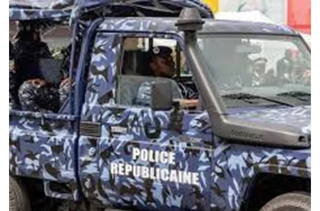 Allada : voulant vendre un « œuf d'arc-en-ciel », un escroc s'est fait cueillir par la Police