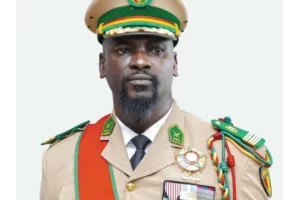 Guinée : Mamadi Doumbouya forme un gouvernement de 20 ministres 