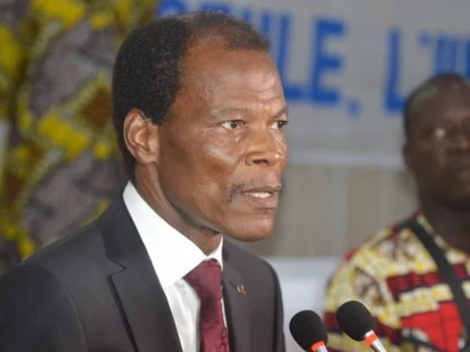 Bénin : Candide Azannaï placé en garde à vue, voici ce qui lui est reproché