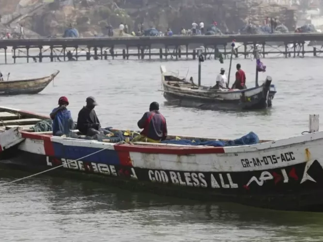 Ghana : 15 morts, dont 11 enfants, dans le chavirement d'un bateau sur le lac Volta