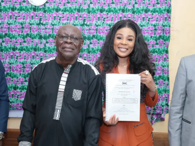Eva Guéhi : l'actrice ivoirienne décroche brillamment son Master en Sciences de l'Art et de la Culture