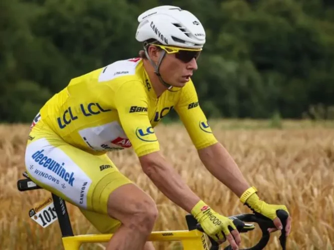 Tour de France 2025 : abandon du sprinteur Jasper Philipsen, victime d'une lourde chute