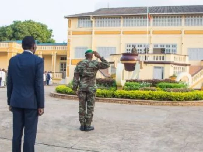 Assemblée nationale 10e législature : Djogbénou préside la première cérémonie de montée des couleurs