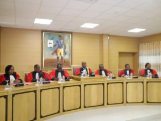 Cour constitutionnelle : l'audience plénière du jeudi reportée à une date ultérieure