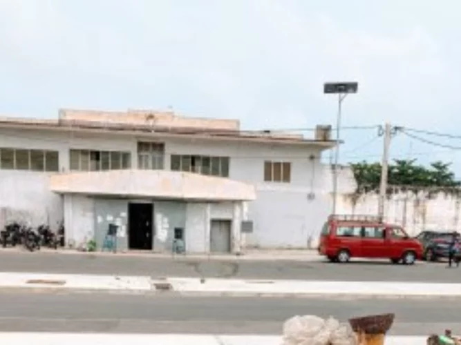 Cotonou : des détenus jugés pour détention et consommation de drogue en prison