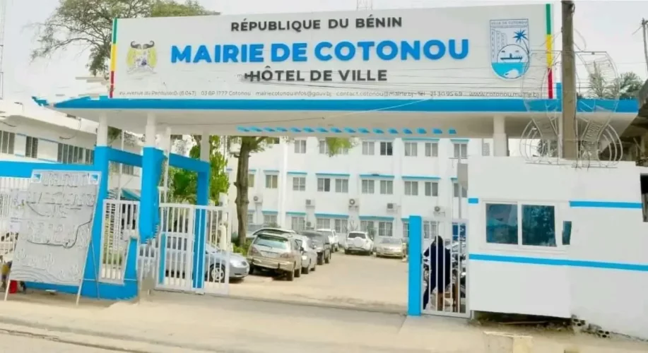 Commune de Cotonou : les chefs d'arrondissements et présidents des commissions permanentes officiellement installés (liste)