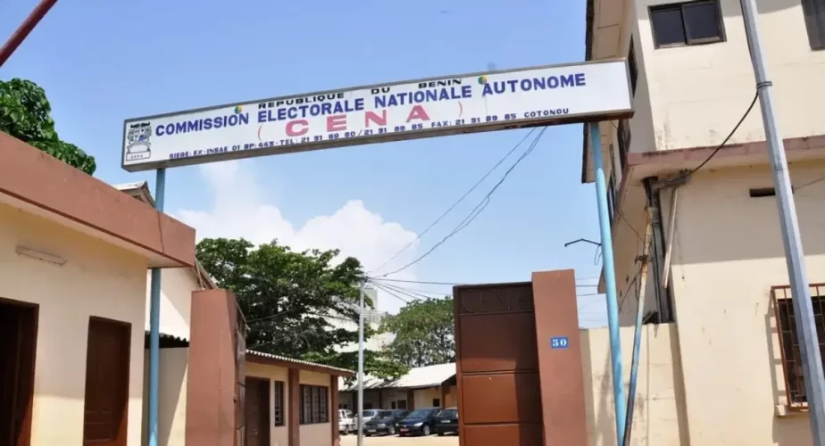 Élections 2026 : la CENA organise une formation en ligne pour les observateurs nationaux et internationaux 